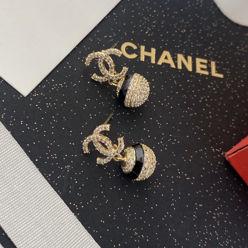 Ch**el earrings